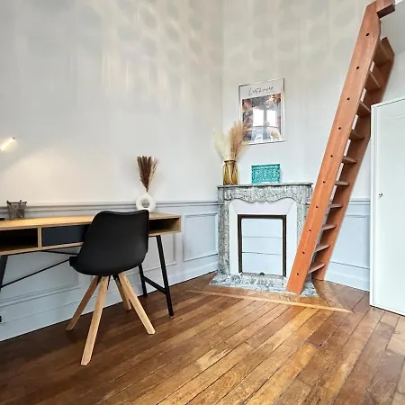 Libergier Superbe T2 A Cote De La Cathedrale *