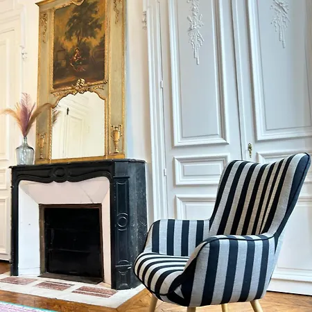 Libergier Superbe T2 A Cote De La Cathedrale