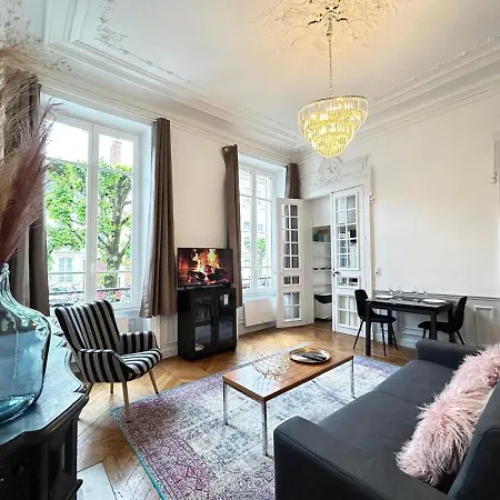 Apartment Libergier Superbe T2 A Cote De La Cathedrale Reims