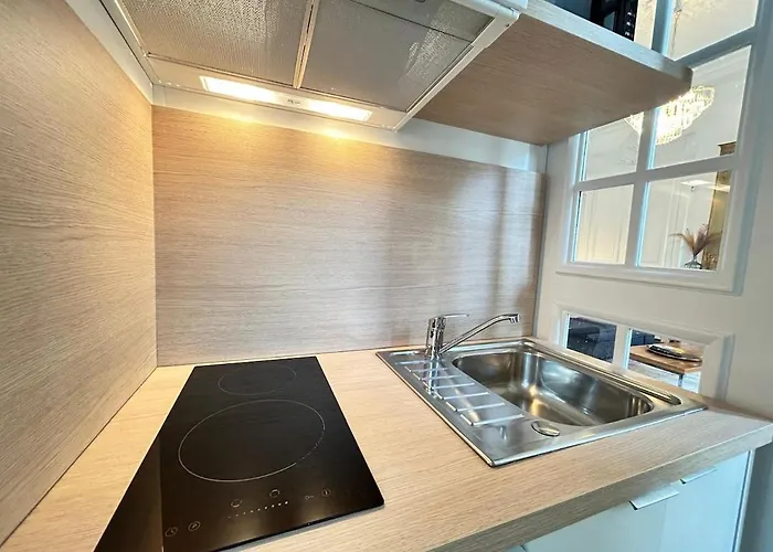 Libergier Superbe T2 A Cote De La Cathedrale Reims